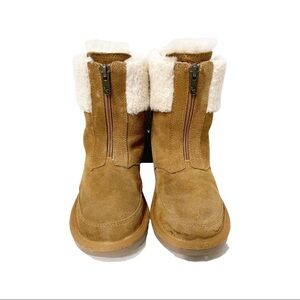 Kookaburra by UGG kids Lytta faux fur front zip booties. Size 2 S# 1121540K
